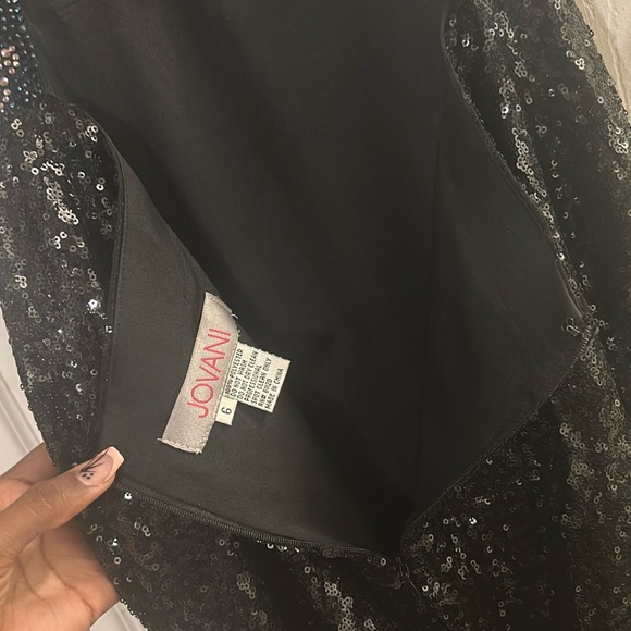 PROM DRESS - Picture 2 of 4